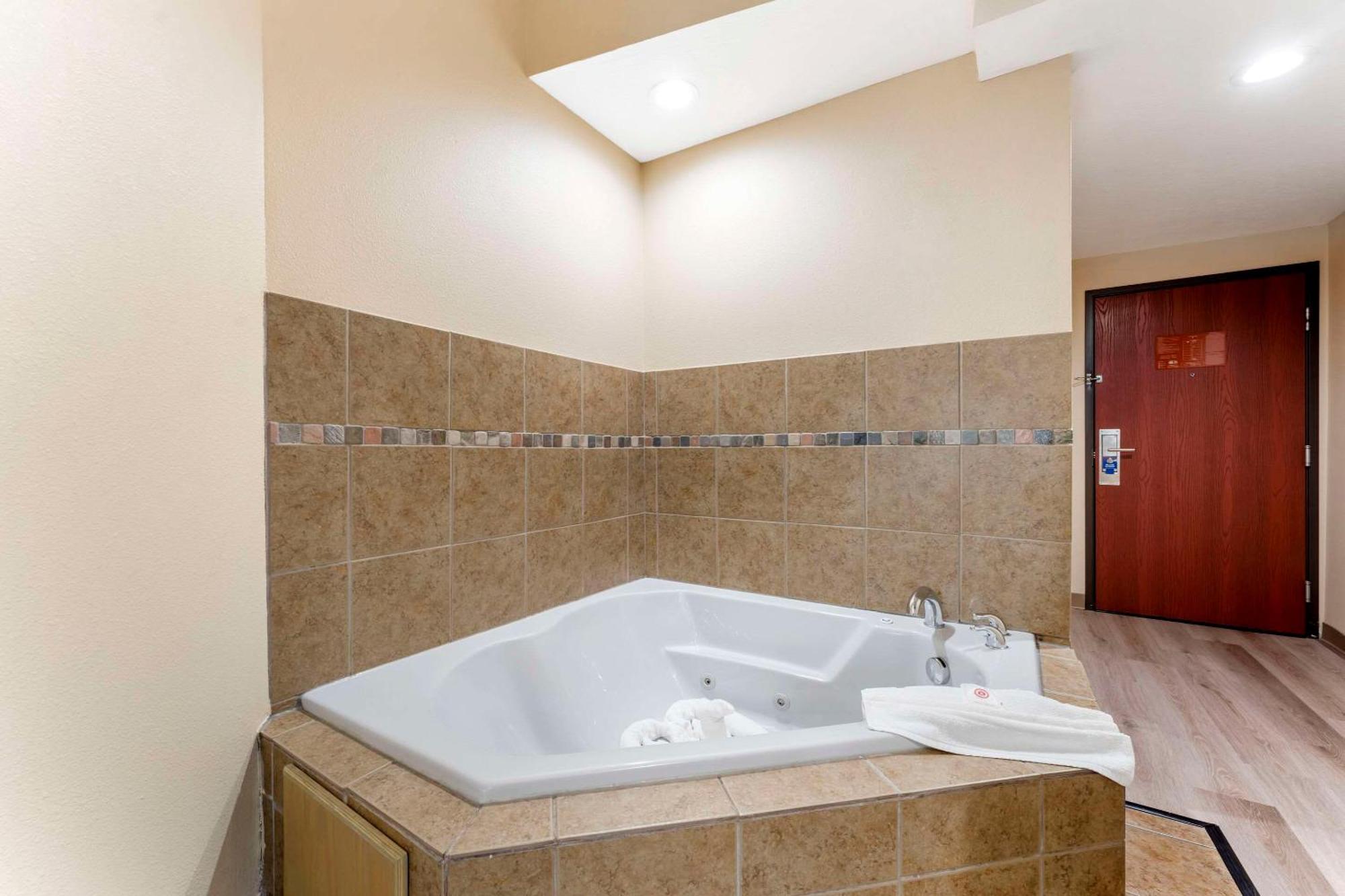 Comfort Suites Monaca Ngoại thất bức ảnh